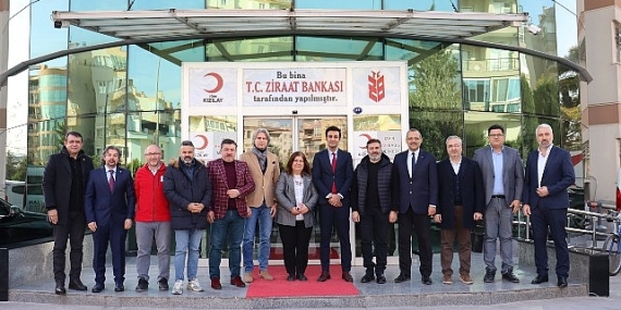 Kızılay İzmir Şubelerinden “Kan Bağışı” Seferberliği: “Egeliler Kan Vermeye”