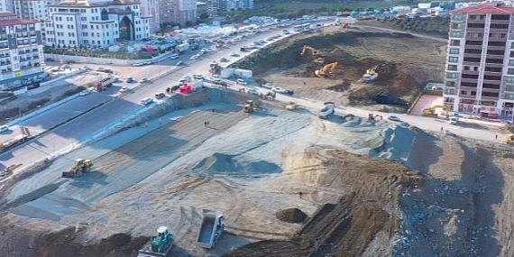 Sahra hastanesi için konteynerler yola çıktı