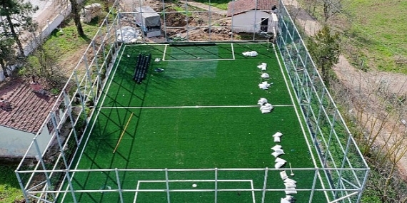 Büyükşehir, köylere futbol sahası kazandırıyor