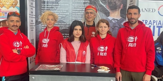 “Eker I Run" birincileri Roma Maratonu'nda afetzedeler için koştu