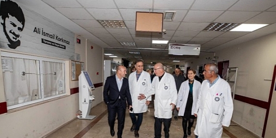 Eşrefpaşa Hastanesi'nin yenilenen acil servisi hizmete başladı