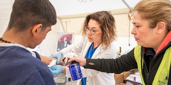 “Gönüllü hekimlere fırsat veren Başkan Soyer'e teşekkür ediyorum”