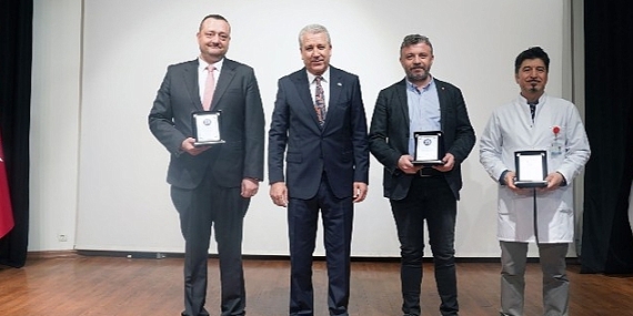 Rektör Prof. Dr. Budak, “Sağlık çalışanlarımız tüm zorlu koşullara rağmen fedakârca çalışıyor"