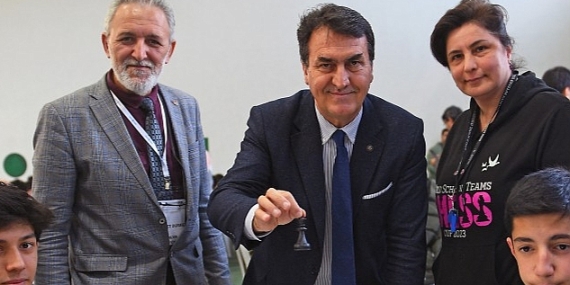 Satranç turnuvasında ilk hamle Dündar'dan