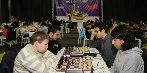 256 Sporcu Hamlelerini Yarıştırdı