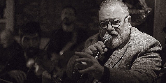 Adil Akbaşoğlu'ndan bayramlık şarkı: “Bugün Bayram Edelim”