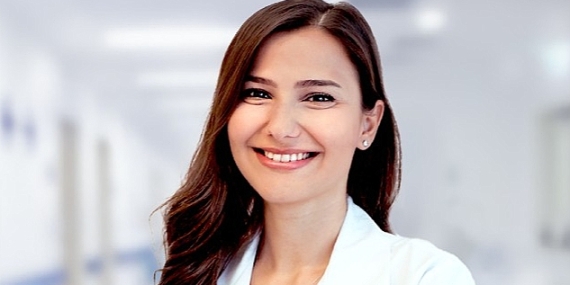 “Bayramda Alışkanlıklarınızdaki Küçük Değişikliklerle Kilonuzu Kontrol Edin"