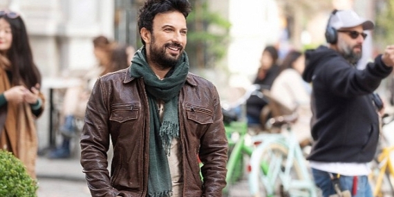 Disney+'In Yeni Reklam Filminde Megastar Tarkan Rüzgarı Esti