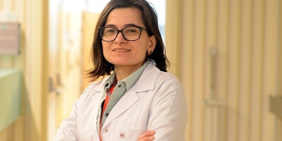 Karşılıklı gülümseme ve parmak takibi olmaması Otizme işaret ediyor