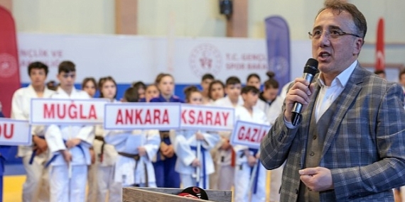 Nevşehir Belediye Başkanı Dr. Mehmet Savran, Okul Sporları Judo Yıldızlar Kız – Erkek Türkiye Birinciliği Müsabakaları açılış törenine katıldı