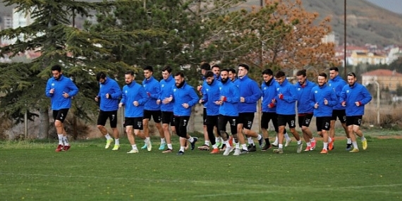 Nevşehir Belediyespor, Hafta Sonu Oynayacağı Elazığspor Maçı İçin Hazırlıklarını Tamamladı