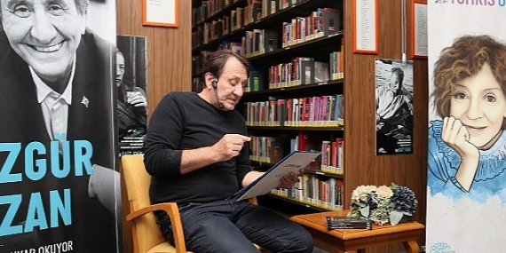 Oyuncu Özgür Ozan öğrencilere Tomris Uyar öyküsü okudu