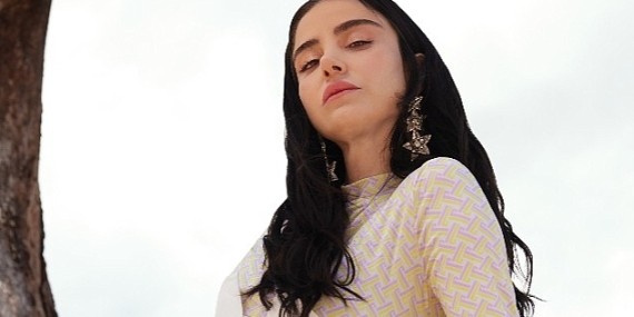 Özge Gürel “Aşk, Hayatımıza Gerçekten Sihir Katıyor ve Sadece İkili İlişkilerde İndirgenmesi Haksızlık"