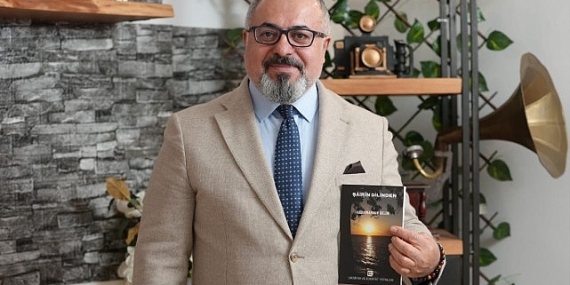 Ünlü türkücü Abdurrahman Delen, “Şairin Dilinden” adlı ilk kitabının gelirlerini depremzedelere bağışlayacak