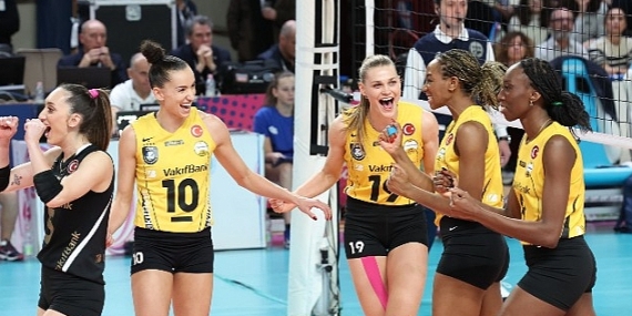 VakıfBank, CEV Şampiyonlar Ligi yarı finali Türk derbisinde Fenerbahçe Opet'i ağırlıyor