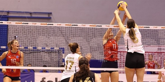 VakıfBank, ligde de kazanmaya devam ediyor