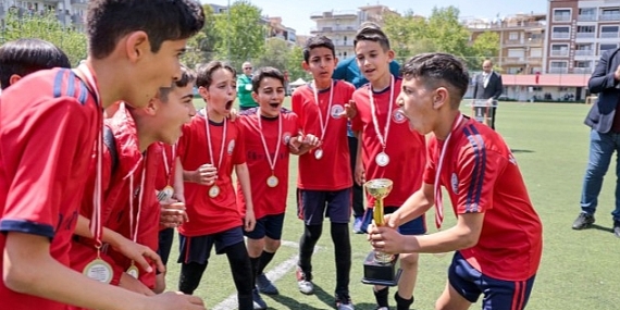 Yarının Futbolcuları Turnuva Coşkusu Yaşadı