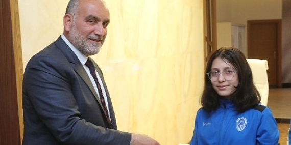 Başkan Sandıkçı, “Sporda marka kimliğimizle farkımızı gösteriyoruz"