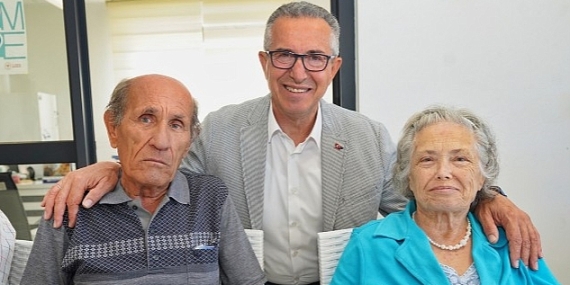 Bu merkez Alzheimer demans hastalarını hayata bağlıyor