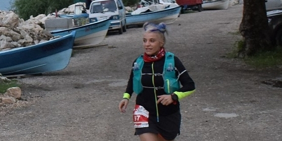 Cumhuriyet'in 100. yılında 100 kilometre  koşuyorlar