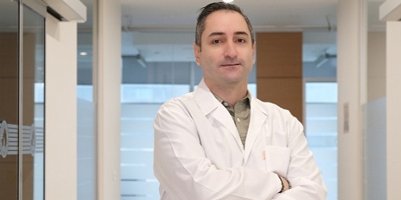 Doç. Dr. Barış Karabulut: “Süt dişleri kalıcı dişlerin rehberidir"