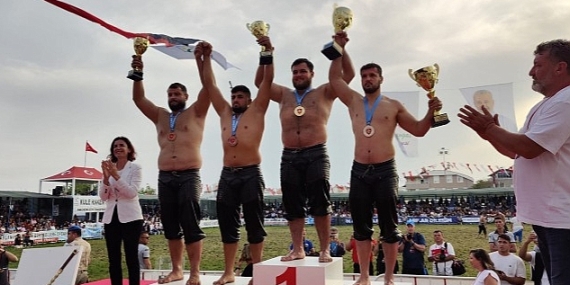 Gölcük Belediyesi Pehlivanı Manavgat'ta Şampiyon Oldu