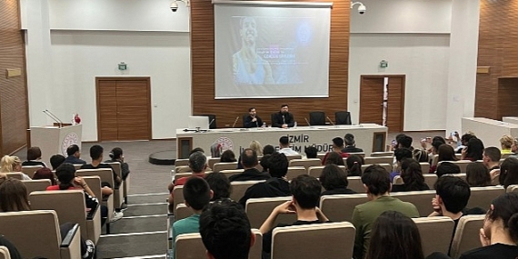 İzmir İl Milli Eğitim Müdürlüğünde Dünya ve Avrupa Şampiyonu Artistik Jimnastikçi İbrahim Çolak İle Söyleşi Programı Düzenlendi