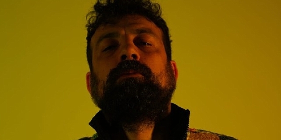 Oversize, Yeni Şarkısı “Geri Gel” ile Dinleyicileri Büyülüyor