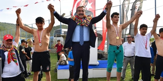 Salbaş'ta başpehlivan Mehmet Çelebi