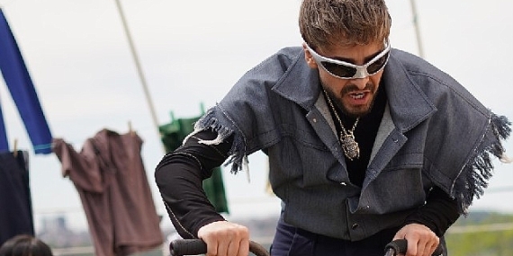 Sefo'nun “Söyle Neydi Bu” Şarkısı Merakla Beklenen Bir Başyapıt Olarak Karşımıza Çıkıyor