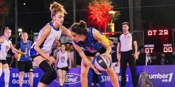 Sokak Basketbolunun En İyisi Red Bull Half Court'ta Belirleniyor