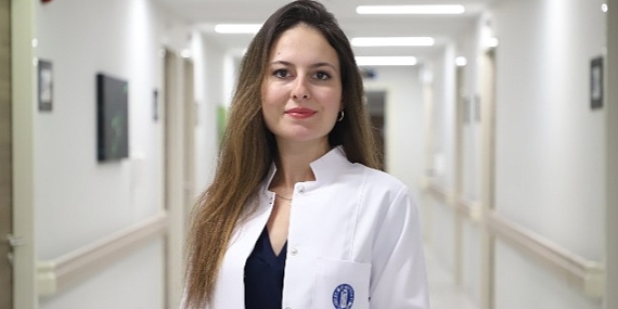 &apos;Yemek Yemeden de Mutlu Olabilir Miyiz?'