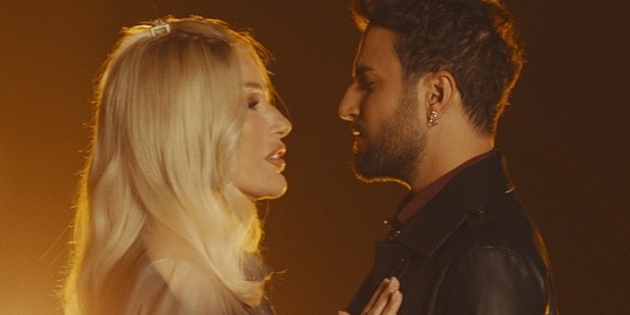 Çağlar Ökten yeni şarkısı 'Manidar'ı eşi Seda Sayan ile seslendirdi