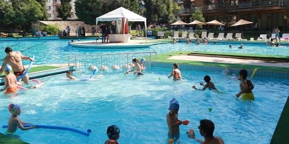 Geleceğin Yüzücüleri Efes Selçuk'ta Yetişecek