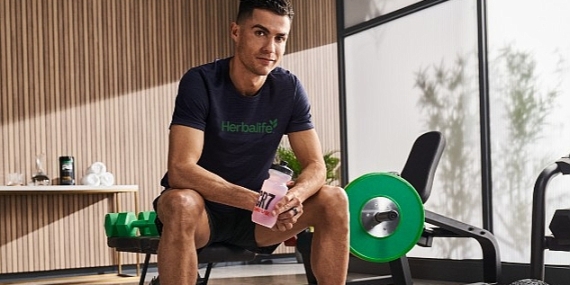 Herbalife, C. Ronaldo'yla sponsorluk sözleşmesini uzattı