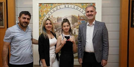 İnegöl Belediye Başkanı Taban Şampiyon Afra'yı Ağırladı