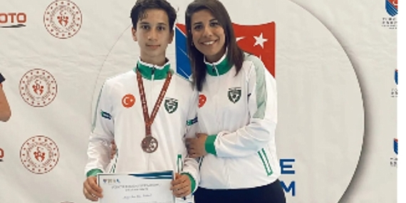 İzmir Yeşilay Spor Kulübü'nden art arda başarı 