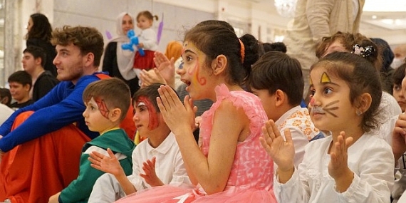 KAÇUV, tedavi gören çocuklar ve aileleri ile Shangri-la Bosphorus Istanbul'da bir araya geldi