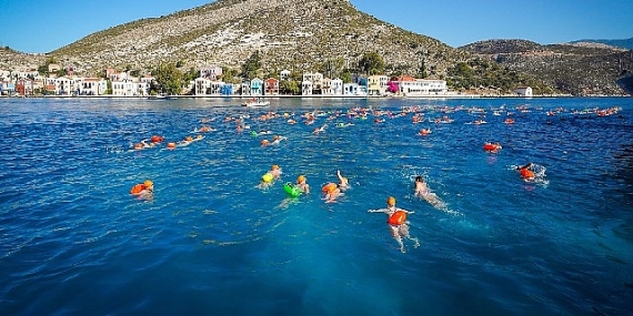 Kaş'ın Yunanistan'a en yakın kara parçası Megisti/Meis Adası'ndan başlayan yarış Kaş'ta sona erdi