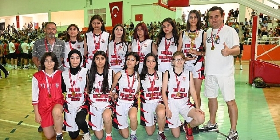 Metropolis Spor Kulübü'nden tarihi başarı