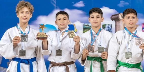 Minik judocular gelecek vaat etti