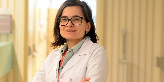 Şarkılara, şarkıcıların hayat hikâyelerine sembolik anlamlar yükleniyor