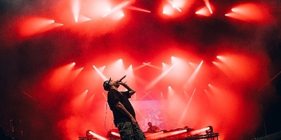 Ünlü rapçi Murda İstanbul'u salladı