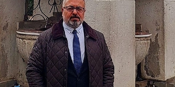 Ünlü Sanatçı Abdurrahman Delen, Yeni Şarkısı “Kına” ile Müzikseverleri Şaşırtıyor!