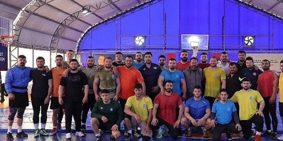 Antalya Büyükşehir güreşçileri Kırkpınar'a hazır