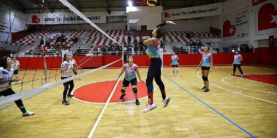 Bayraklı'nın spor kurslarına büyük ilgi