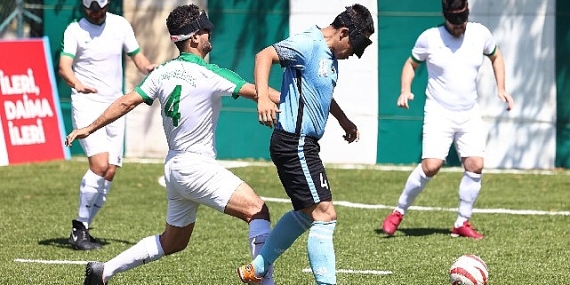 Çankaya Belediyesi Gesk B1 futbol takımı Özbekistan B1 futbol Milli taıkımını 3-0 yendi