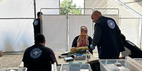 Dünya Doktorları Tam Donanımlı Mobil Sağlık Hizmetleriyle Sahada Önemli Görev Üstleniyor