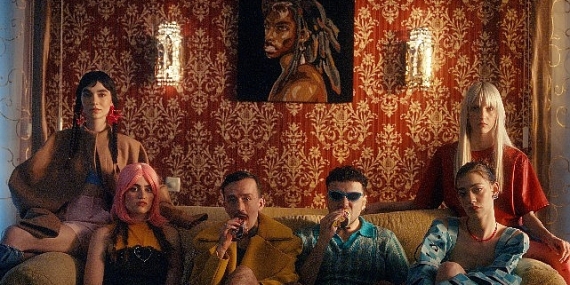 Eti Popkek ve Köfn aynı klipte buluştu!