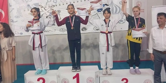 İzmir'in şampiyon öğrencileri